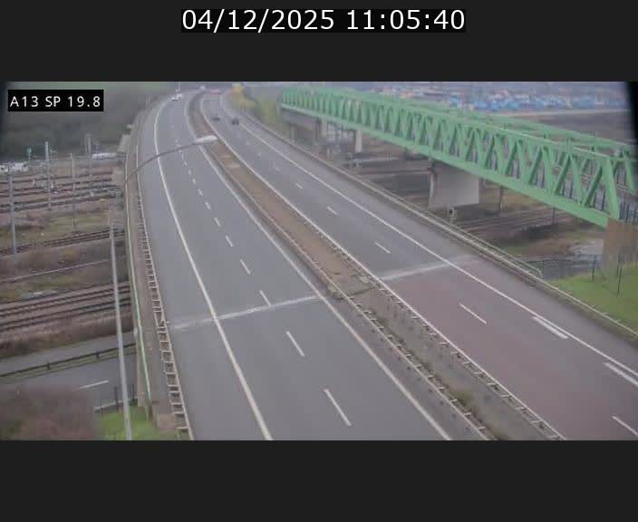 <h2>Traffic live webcam Luxembourg Croix de Bettembourg - A13 direction Esch-sur-Alzette - BK 19.8</h2>