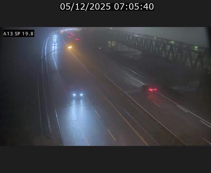 <h2>Traffic live webcam Luxembourg Croix de Bettembourg - A13 direction Esch-sur-Alzette - BK 19.8</h2>