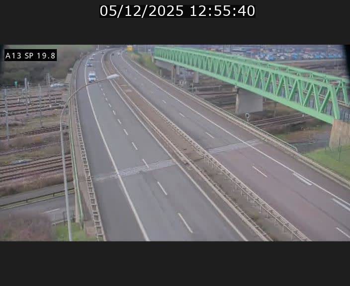 <h2>Traffic live webcam Luxembourg Croix de Bettembourg - A13 direction Esch-sur-Alzette - BK 19.8</h2>