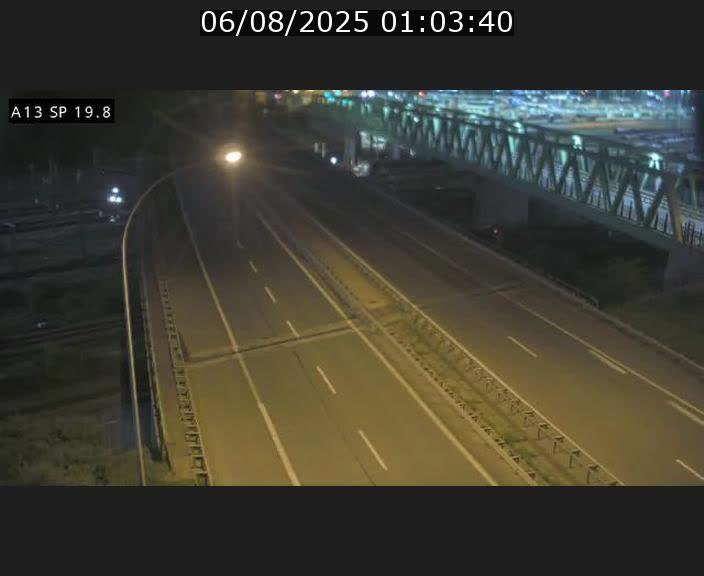 <h2>Traffic live webcam Luxembourg Croix de Bettembourg - A13 direction Esch-sur-Alzette - BK 19.8</h2>