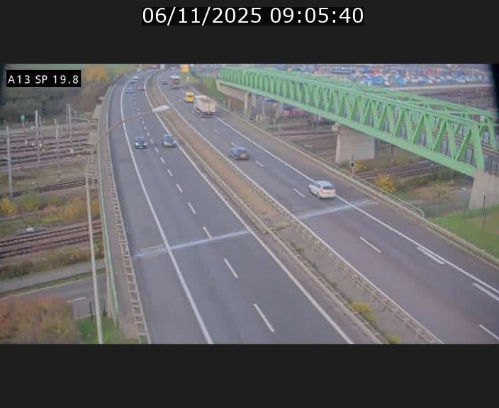 <h2>Traffic live webcam Luxembourg Croix de Bettembourg - A13 direction Esch-sur-Alzette - BK 19.8</h2>