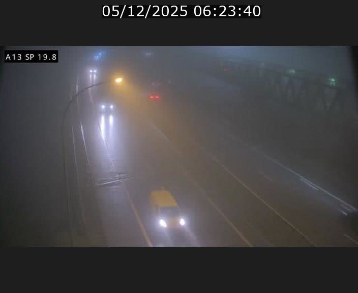 <h2>Traffic live webcam Luxembourg Croix de Bettembourg - A13 direction Esch-sur-Alzette - BK 19.8</h2>