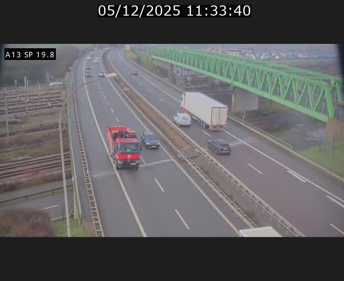 <h2>Traffic live webcam Luxembourg Croix de Bettembourg - A13 direction Esch-sur-Alzette - BK 19.8</h2>