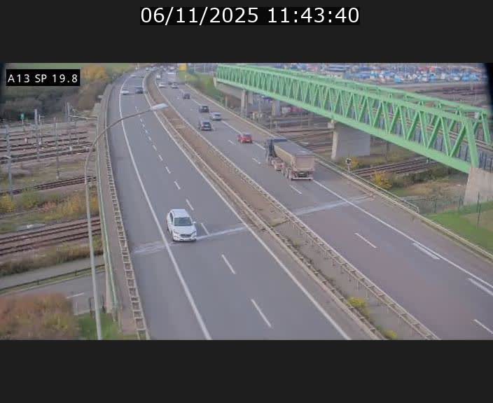 <h2>Traffic live webcam Luxembourg Croix de Bettembourg - A13 direction Esch-sur-Alzette - BK 19.8</h2>