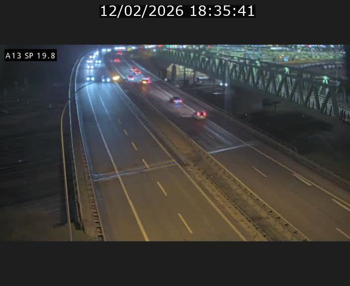 <h2>Traffic live webcam Luxembourg Croix de Bettembourg - A13 direction Esch-sur-Alzette - BK 19.8</h2>