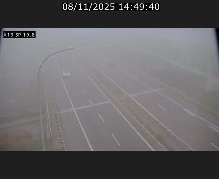 <h2>Traffic live webcam Luxembourg Croix de Bettembourg - A13 direction Esch-sur-Alzette - BK 19.8</h2>