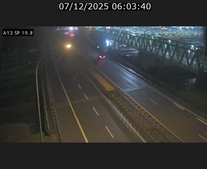 Traffic live webcam Luxembourg Croix de Bettembourg - A13 direction Esch-sur-Alzette - BK 19.8