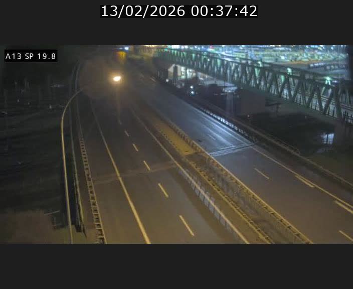 <h2>Traffic live webcam Luxembourg Croix de Bettembourg - A13 direction Esch-sur-Alzette - BK 19.8</h2>