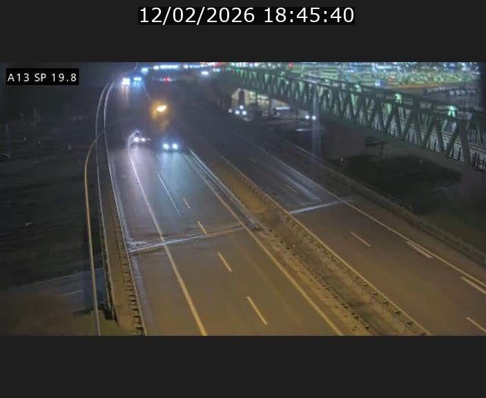 <h2>Traffic live webcam Luxembourg Croix de Bettembourg - A13 direction Esch-sur-Alzette - BK 19.8</h2>