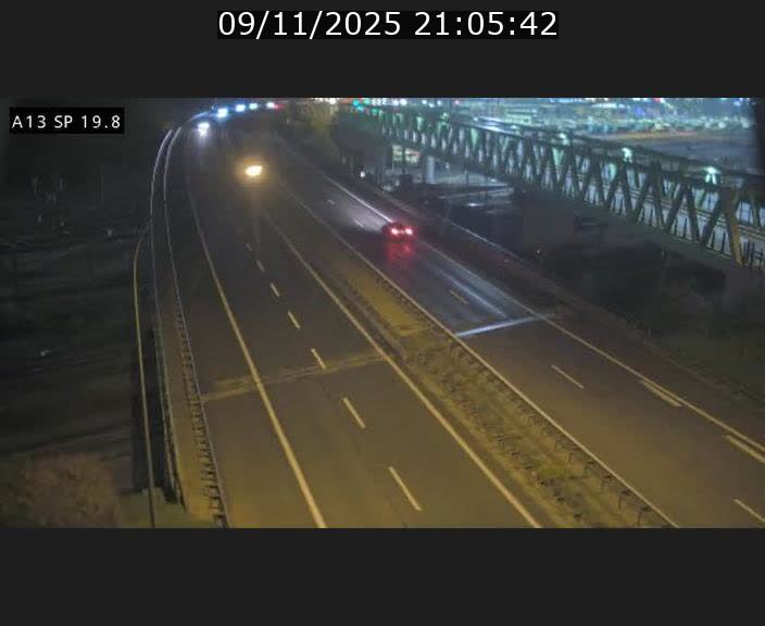 <h2>Traffic live webcam Luxembourg Croix de Bettembourg - A13 direction Esch-sur-Alzette - BK 19.8</h2>