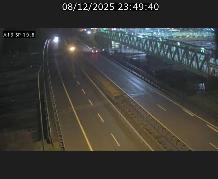 <h2>Traffic live webcam Luxembourg Croix de Bettembourg - A13 direction Esch-sur-Alzette - BK 19.8</h2>