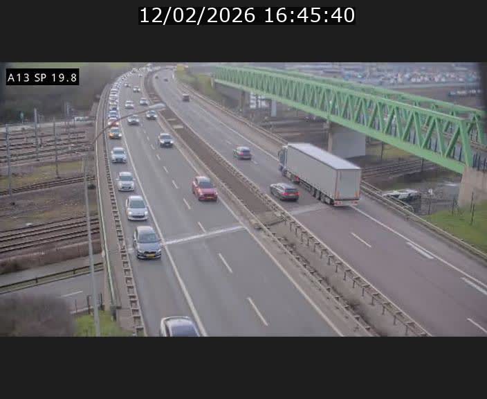 <h2>Traffic live webcam Luxembourg Croix de Bettembourg - A13 direction Esch-sur-Alzette - BK 19.8</h2>