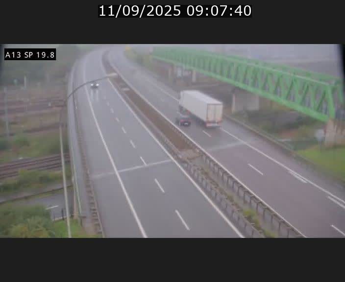 <h2>Traffic live webcam Luxembourg Croix de Bettembourg - A13 direction Esch-sur-Alzette - BK 19.8</h2>