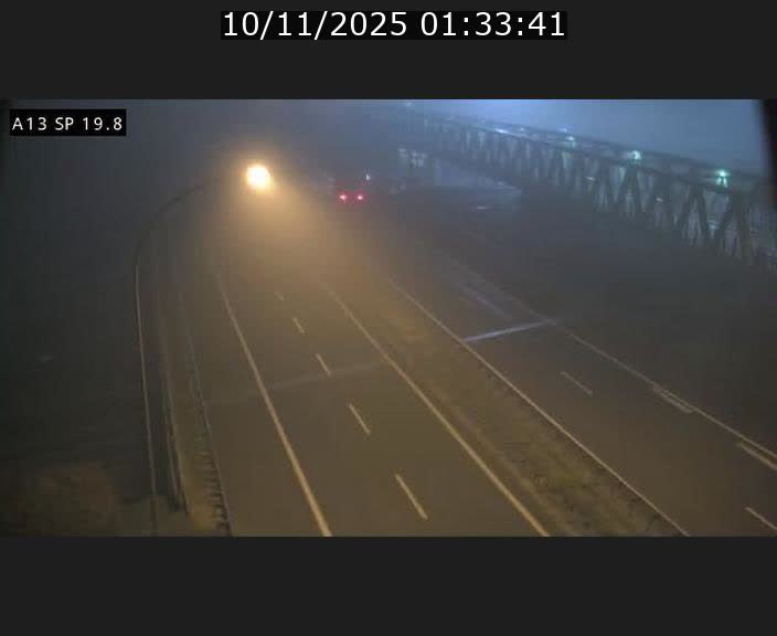 <h2>Traffic live webcam Luxembourg Croix de Bettembourg - A13 direction Esch-sur-Alzette - BK 19.8</h2>