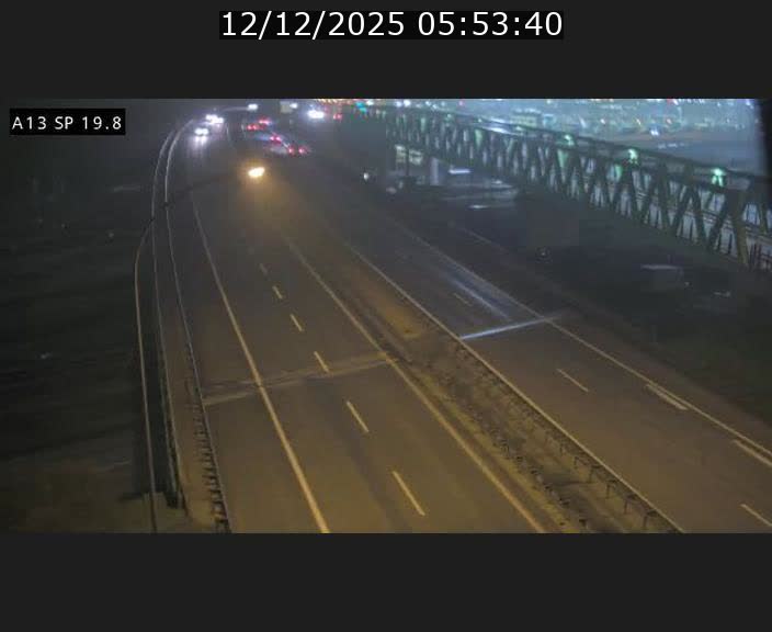 <h2>Traffic live webcam Luxembourg Croix de Bettembourg - A13 direction Esch-sur-Alzette - BK 19.8</h2>