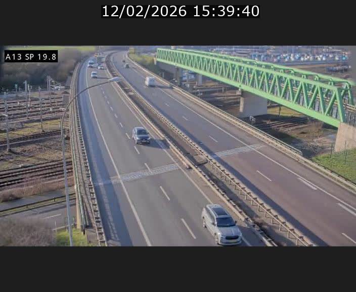<h2>Traffic live webcam Luxembourg Croix de Bettembourg - A13 direction Esch-sur-Alzette - BK 19.8</h2>