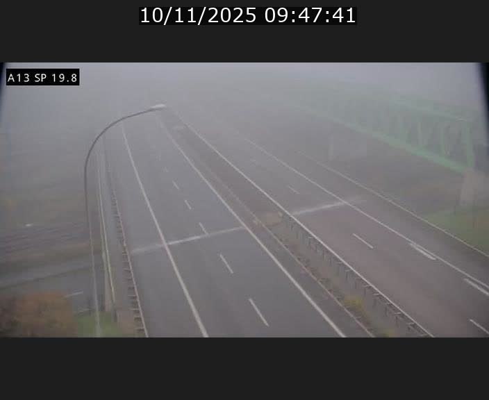 Traffic live webcam Luxembourg Croix de Bettembourg - A13 direction Esch-sur-Alzette - BK 19.8