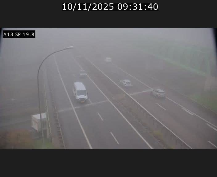 <h2>Traffic live webcam Luxembourg Croix de Bettembourg - A13 direction Esch-sur-Alzette - BK 19.8</h2>