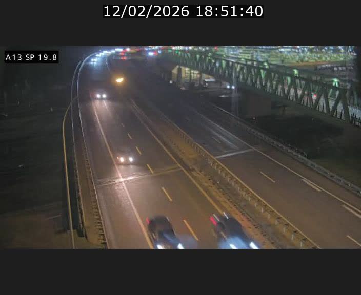 <h2>Traffic live webcam Luxembourg Croix de Bettembourg - A13 direction Esch-sur-Alzette - BK 19.8</h2>