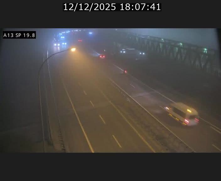 <h2>Traffic live webcam Luxembourg Croix de Bettembourg - A13 direction Esch-sur-Alzette - BK 19.8</h2>