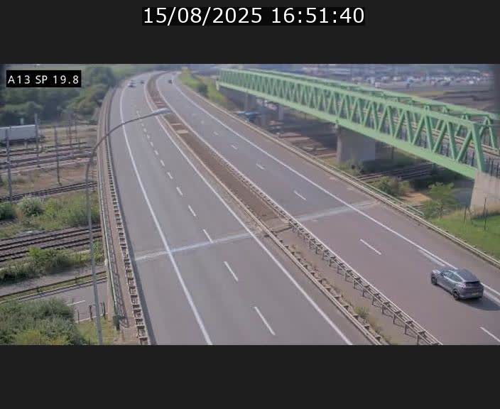 <h2>Traffic live webcam Luxembourg Croix de Bettembourg - A13 direction Esch-sur-Alzette - BK 19.8</h2>
