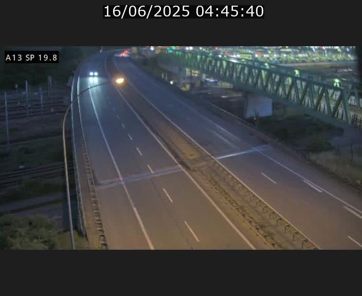 Traffic live webcam Luxembourg Croix de Bettembourg - A13 direction Esch-sur-Alzette - BK 19.8