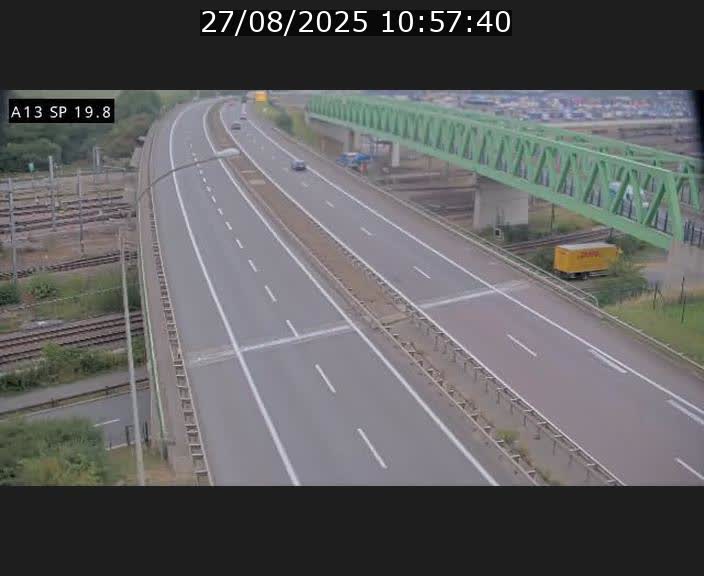 <h2>Traffic live webcam Luxembourg Croix de Bettembourg - A13 direction Esch-sur-Alzette - BK 19.8</h2>