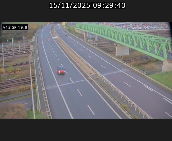 <h2>Traffic live webcam Luxembourg Croix de Bettembourg - A13 direction Esch-sur-Alzette - BK 19.8</h2>