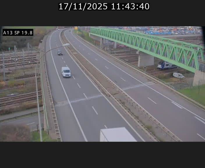 <h2>Traffic live webcam Luxembourg Croix de Bettembourg - A13 direction Esch-sur-Alzette - BK 19.8</h2>