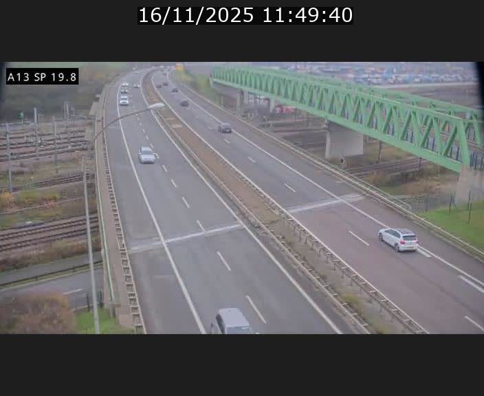 <h2>Traffic live webcam Luxembourg Croix de Bettembourg - A13 direction Esch-sur-Alzette - BK 19.8</h2>