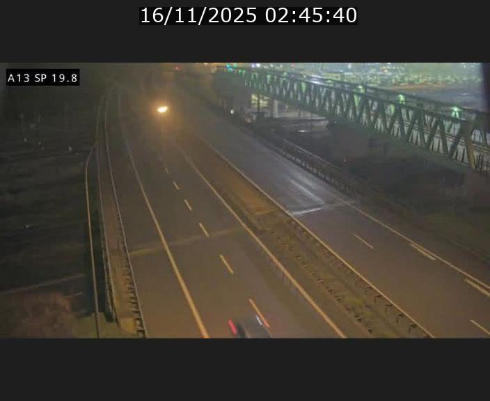 <h2>Traffic live webcam Luxembourg Croix de Bettembourg - A13 direction Esch-sur-Alzette - BK 19.8</h2>