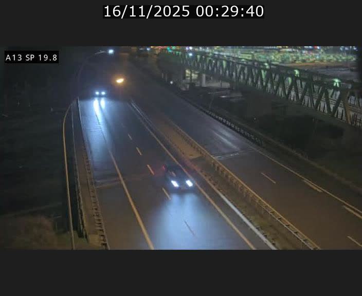 <h2>Traffic live webcam Luxembourg Croix de Bettembourg - A13 direction Esch-sur-Alzette - BK 19.8</h2>