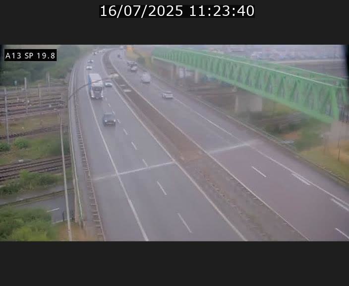 <h2>Traffic live webcam Luxembourg Croix de Bettembourg - A13 direction Esch-sur-Alzette - BK 19.8</h2>