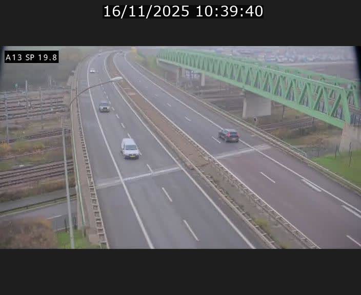 <h2>Traffic live webcam Luxembourg Croix de Bettembourg - A13 direction Esch-sur-Alzette - BK 19.8</h2>
