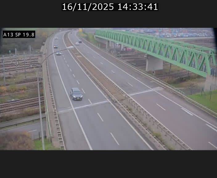 <h2>Traffic live webcam Luxembourg Croix de Bettembourg - A13 direction Esch-sur-Alzette - BK 19.8</h2>