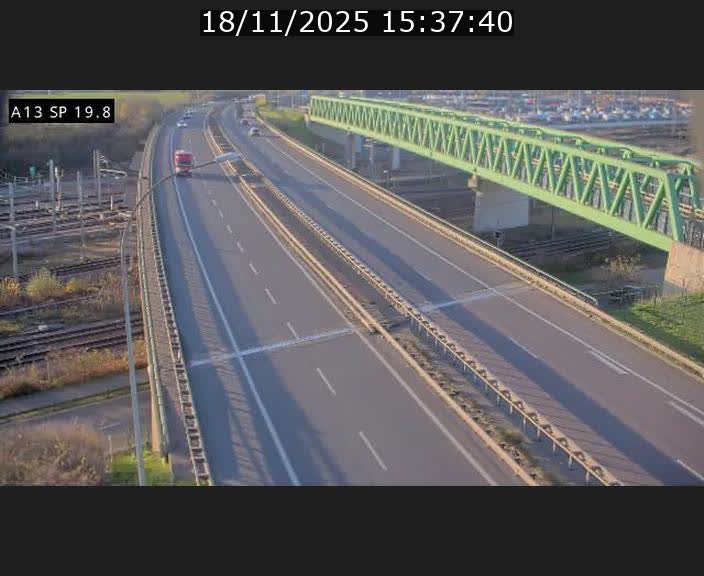 <h2>Traffic live webcam Luxembourg Croix de Bettembourg - A13 direction Esch-sur-Alzette - BK 19.8</h2>
