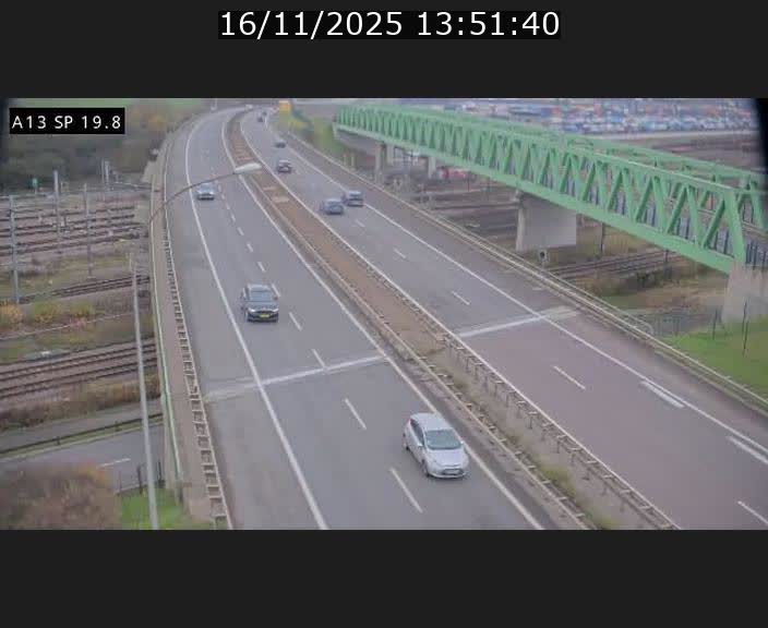 <h2>Traffic live webcam Luxembourg Croix de Bettembourg - A13 direction Esch-sur-Alzette - BK 19.8</h2>