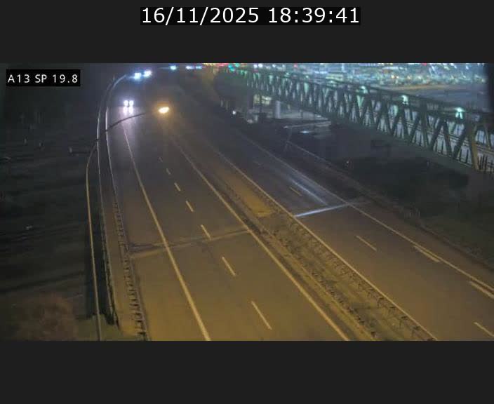 <h2>Traffic live webcam Luxembourg Croix de Bettembourg - A13 direction Esch-sur-Alzette - BK 19.8</h2>