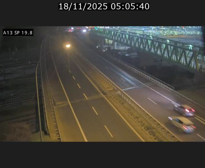 <h2>Traffic live webcam Luxembourg Croix de Bettembourg - A13 direction Esch-sur-Alzette - BK 19.8</h2>