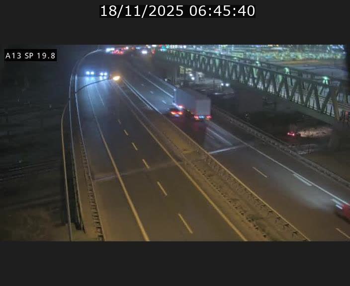 <h2>Traffic live webcam Luxembourg Croix de Bettembourg - A13 direction Esch-sur-Alzette - BK 19.8</h2>