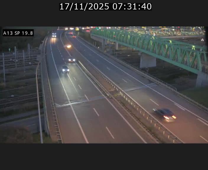 <h2>Traffic live webcam Luxembourg Croix de Bettembourg - A13 direction Esch-sur-Alzette - BK 19.8</h2>