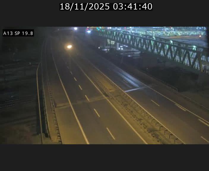 <h2>Traffic live webcam Luxembourg Croix de Bettembourg - A13 direction Esch-sur-Alzette - BK 19.8</h2>