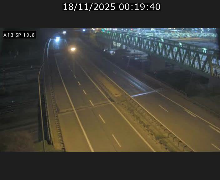 <h2>Traffic live webcam Luxembourg Croix de Bettembourg - A13 direction Esch-sur-Alzette - BK 19.8</h2>