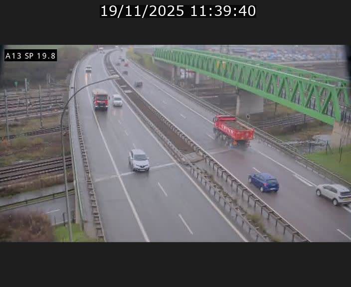 <h2>Traffic live webcam Luxembourg Croix de Bettembourg - A13 direction Esch-sur-Alzette - BK 19.8</h2>