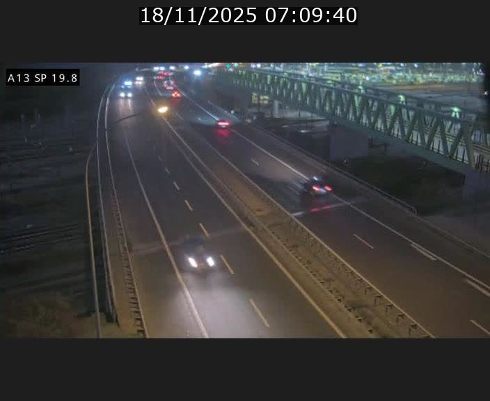 <h2>Traffic live webcam Luxembourg Croix de Bettembourg - A13 direction Esch-sur-Alzette - BK 19.8</h2>