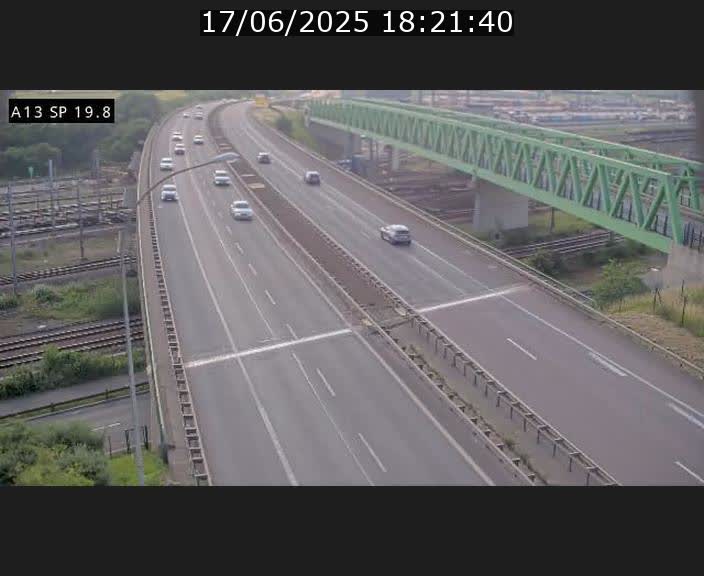 Traffic live webcam Luxembourg Croix de Bettembourg - A13 direction Esch-sur-Alzette - BK 19.8