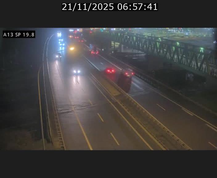 <h2>Traffic live webcam Luxembourg Croix de Bettembourg - A13 direction Esch-sur-Alzette - BK 19.8</h2>