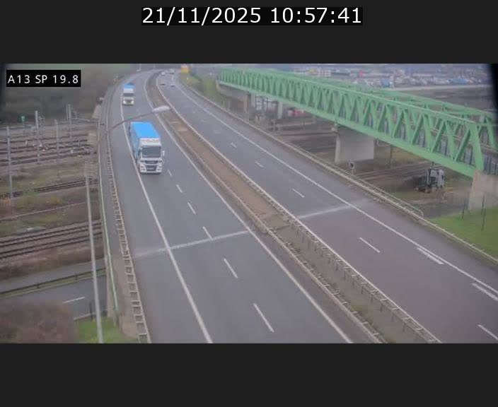 <h2>Traffic live webcam Luxembourg Croix de Bettembourg - A13 direction Esch-sur-Alzette - BK 19.8</h2>
