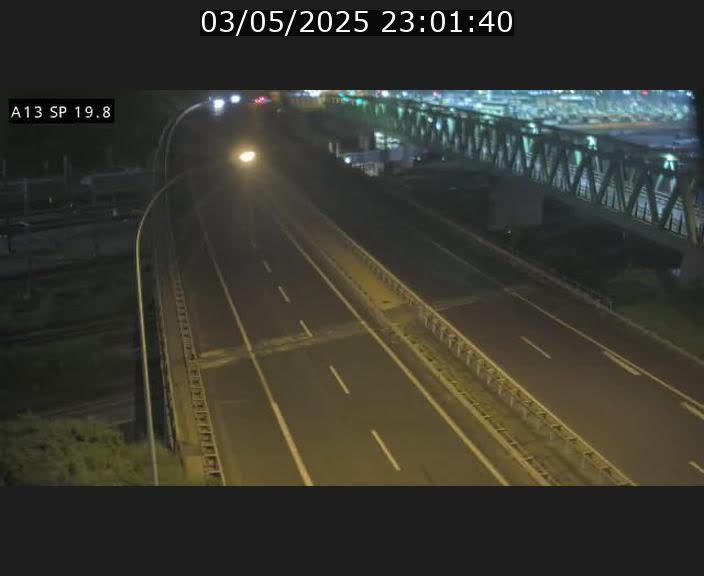 Traffic live webcam Luxembourg Croix de Bettembourg - A13 direction Esch-sur-Alzette - BK 19.8