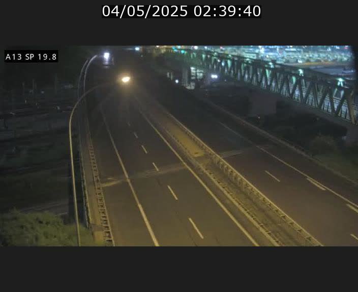 Traffic live webcam Luxembourg Croix de Bettembourg - A13 direction Esch-sur-Alzette - BK 19.8